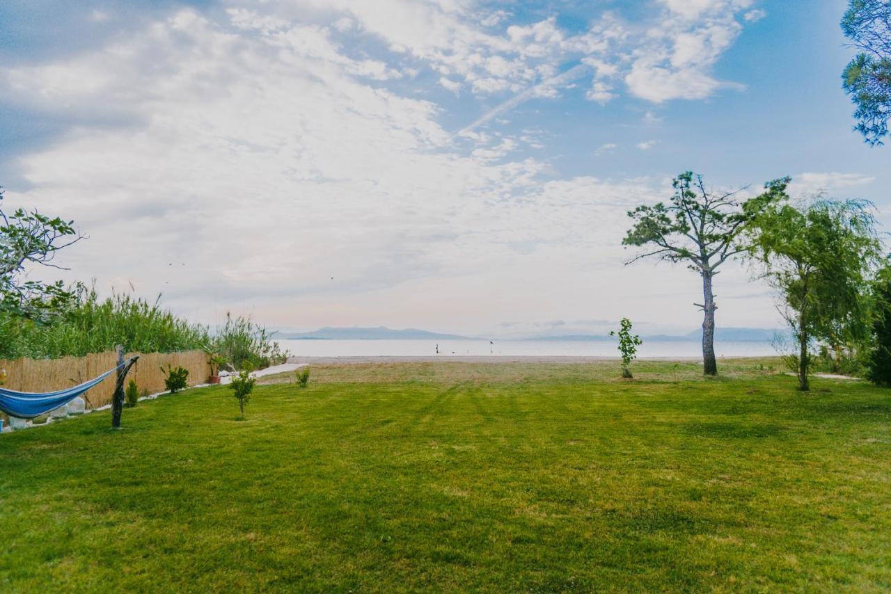 House By The Sea Apartment Лефкими Екстериор снимка