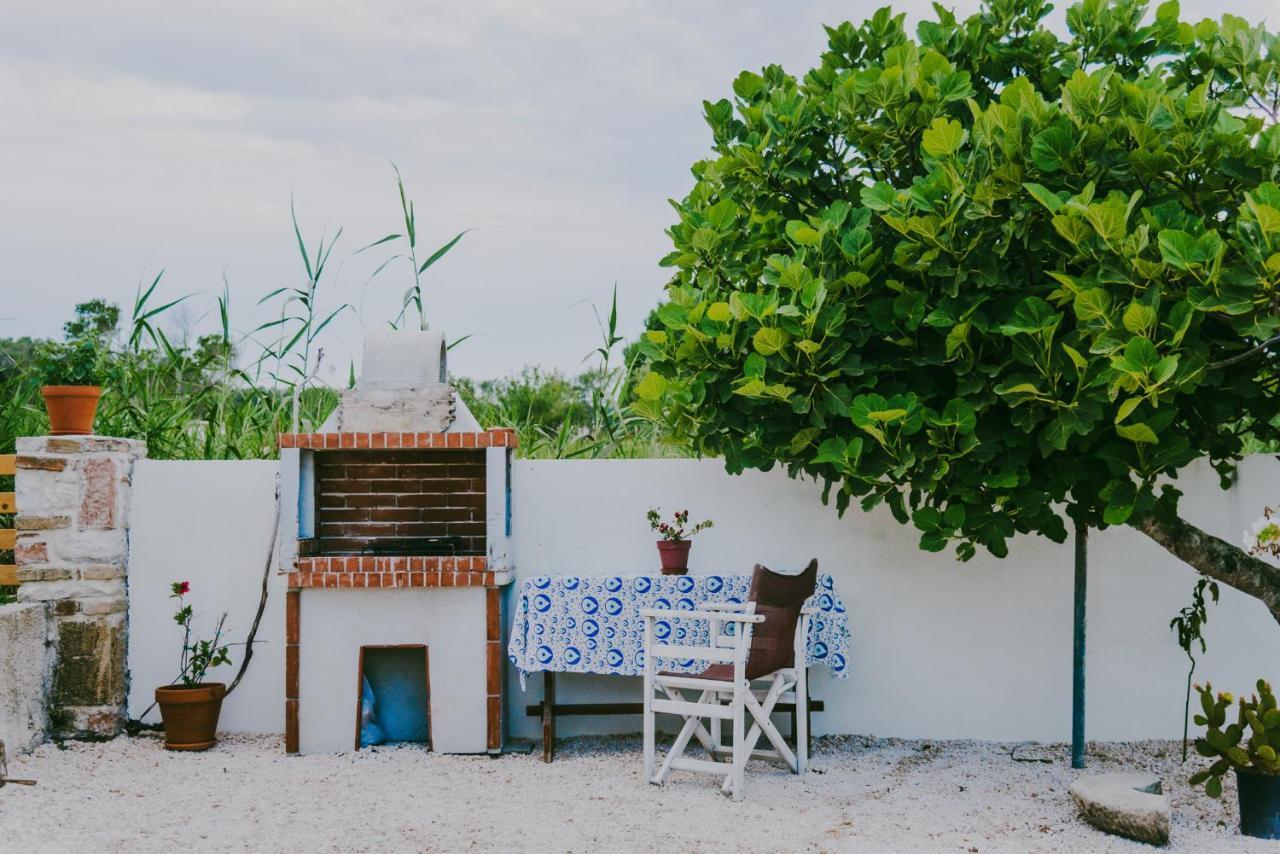 House By The Sea Apartment Лефкими Екстериор снимка